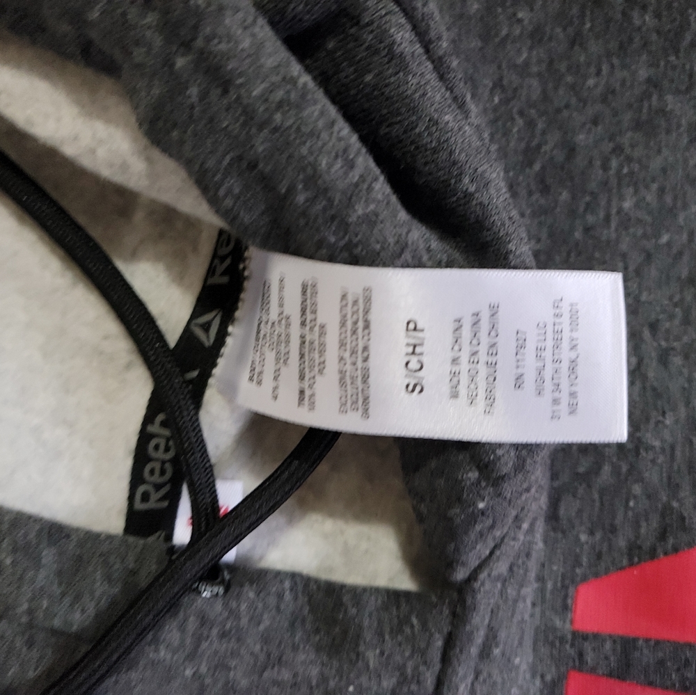 NWOT Reebok Hoodie sweatshirt Gray and Black